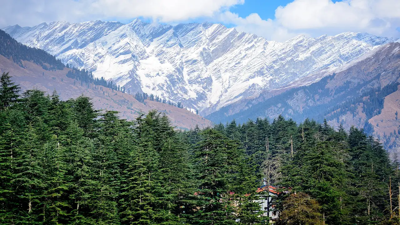Shimla Manali tour packages featuring scenic mountain landscapes