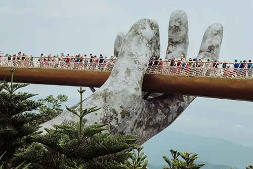 Vietnam tours with Ha Long Bay and cultural landmarks