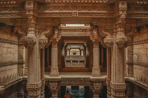 Gujarat tourism with Gir lions, Somnath temple and cultural festivals