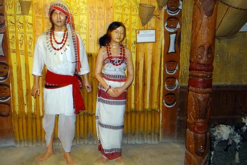 Manipur tourism highlighting Loktak Lake, temples and cultural traditions