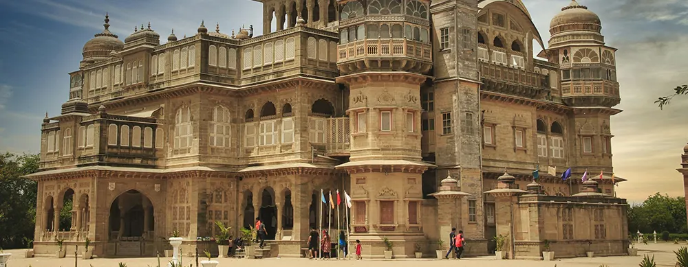<?php echo 4N/5D Gujarat Pilgrimage Tour Package with Dwarka Somnath and Girnar ?>