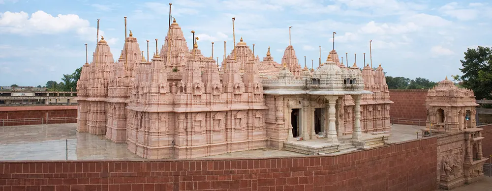 <?php echo Gujarat Pilgrimage Tour Package with Hotel Transfers ?>