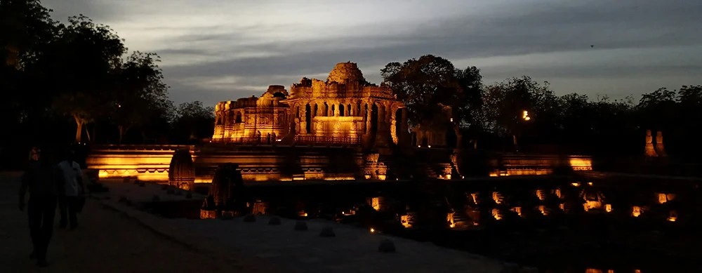 <?php echo 2N/3D Ahmedabad Vadodara City and Heritage Tour Package ?>