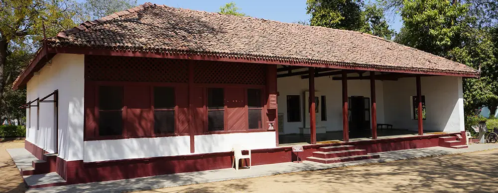 <?php echo 4N/5D Bhavnagar Diu Somnath Leisure Tour Package ?>