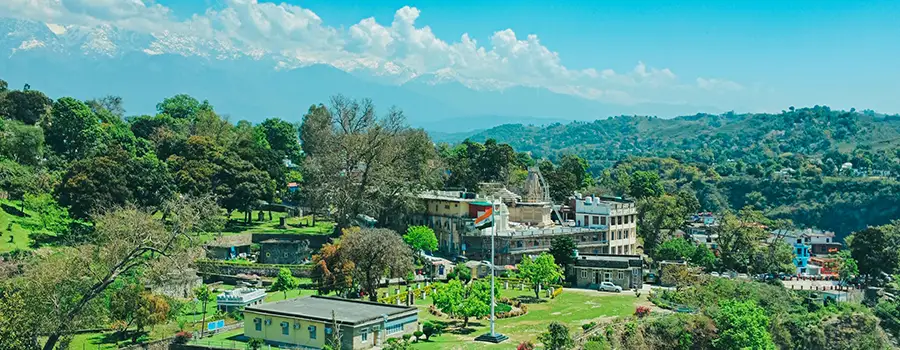 <?php echo Scenic Himachal Escape With Mountain Views And Nature Experiences ?>