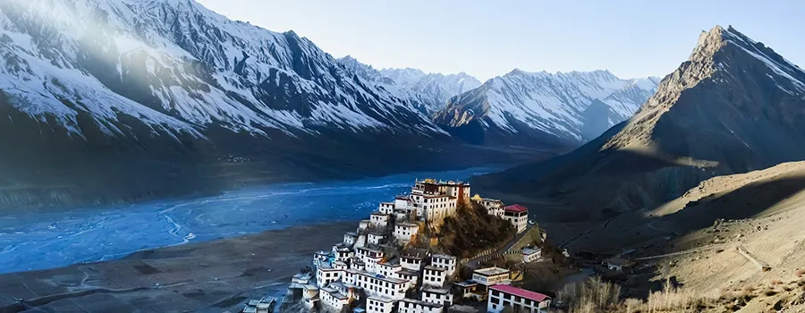 <?php echo Romantic Himalayan Getaway With Luxury Stay And Scenic Experiences ?>
