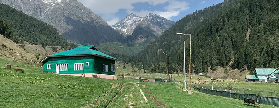 <?php echo Authentic Kashmir Traditional Experience Package ?>