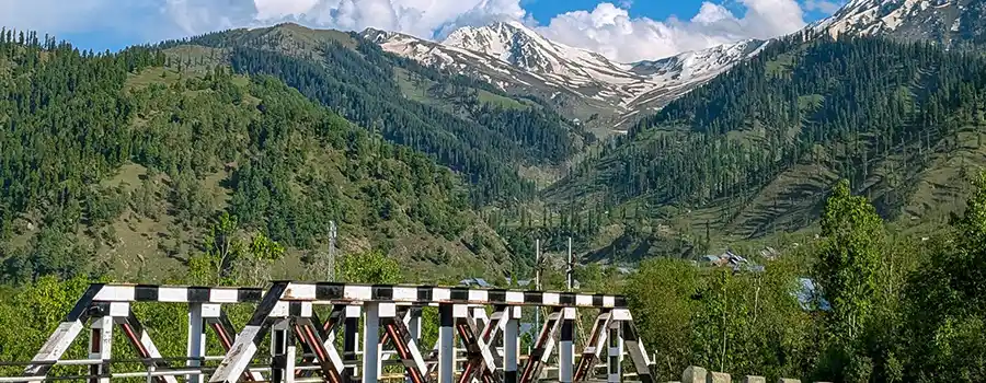 <?php echo Book Kashmir Tour Package with Best Price Guarantee ?>
