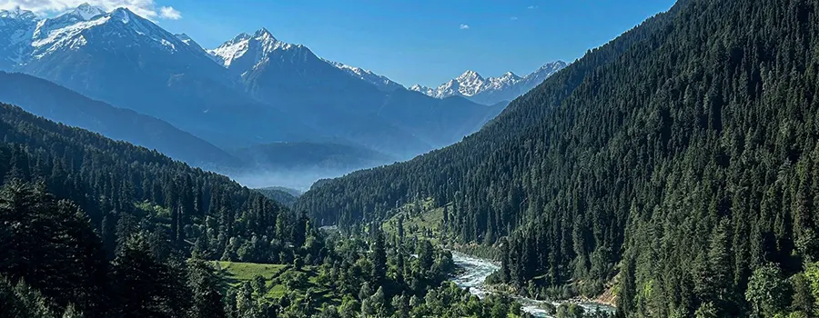 <?php echo Book Private Kashmir Holiday with Premium Services ?>