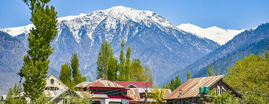 <?php echo Book Luxury Kashmir Tour Package with Exclusive Benefits ?>
