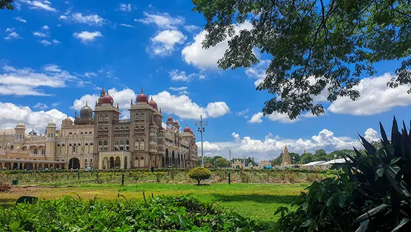 <?php echo easy-paced tours in Mysore for aged travelers ?>