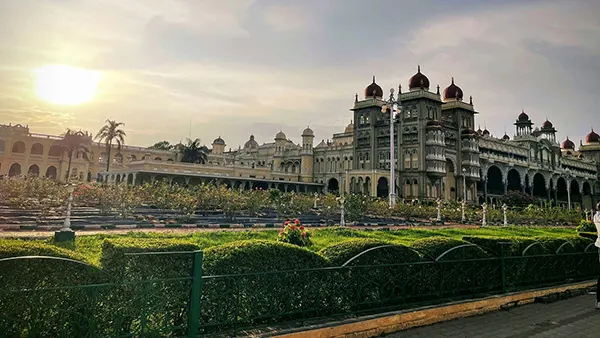 <?php echo heritage walk for elderly in Mysore ?>