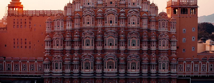 <?php echo Jaipur Palace Tour Package ?>
