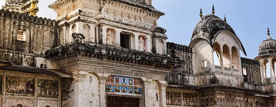 <?php echo Udaipur Lake Palace Tour Package ?>