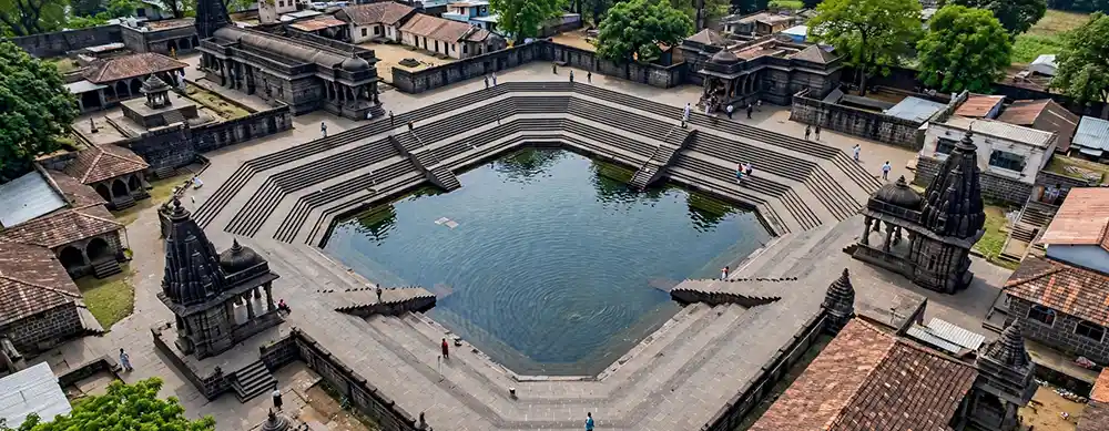 <?php echo Trimbakeshwar Darshan with meals and accommodation for families ?>