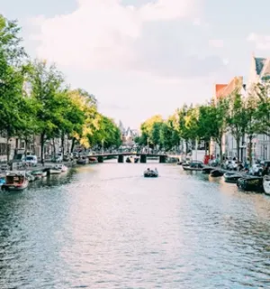 Amsterdam city tours and canal experiences with Pikme