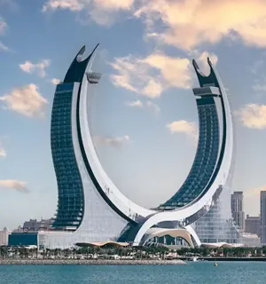 Qatar Tour Packages – Discover Futuristic Architecture and Arabian Culture in the Middle East