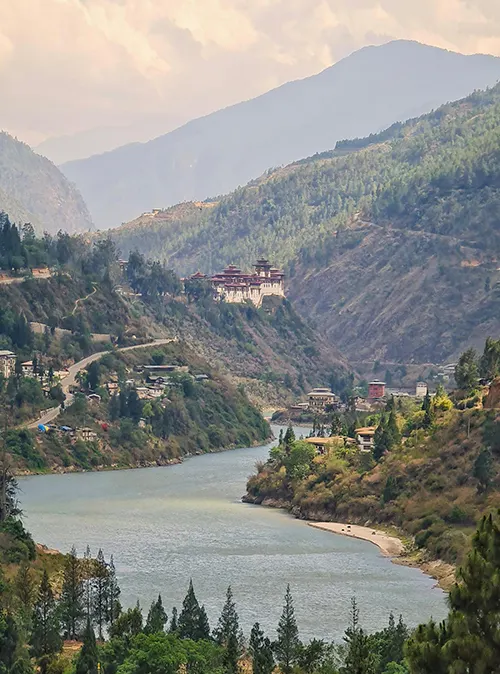 Bhutan heritage tourism exploring iconic dzongs monasteries and historical cultural landmarks