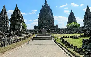 Yogyakarta Indonesia tour package featuring Borobudur Prambanan temples and cultural travel