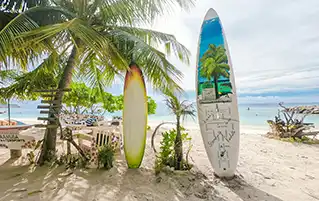 Scenic Maldives travel holiday package with Adaaran Meedhupparu island retreat