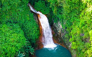 Philippines holiday package blending city attractions, beaches, and island adventures