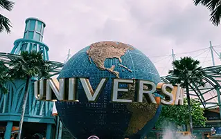 Singapore tour package featuring city highlights Sentosa island and Universal Studios experience