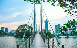 Sri Lanka short holiday tour package covering Colombo city and coastal travel experience