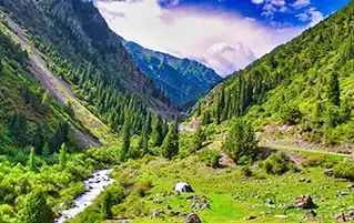 Kyrgyzstan tour package exploring Chon-Kemin, Issyk-Kul, Karakol and scenic canyon travel adventures