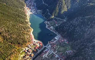 Turkey travel experience exploring Cappadocia landscapes, Ephesus ruins, and Istanbul