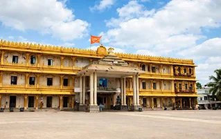 Andhra Pradesh pilgrimage tour to Mantralayam for Sri Raghavendra Swamy spiritual travel