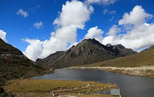 Plan Arunachal Pradesh trip packages with Tawang scenic landscapes and peaceful mountain travel