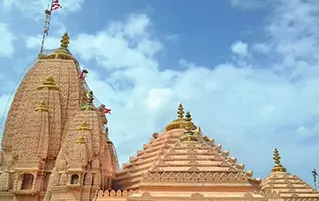 Gujarat tour combining Sasan Gir wildlife with Somnath and Dwarka temple travel
