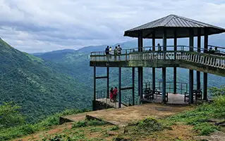 Karnataka holiday tour exploring Sakleshpur coffee plantations and lush green nature trails