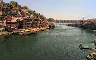 Cultural heritage trip covering Indore Mhow Mandu Maheshwar Omkareshwar Madhya Pradesh