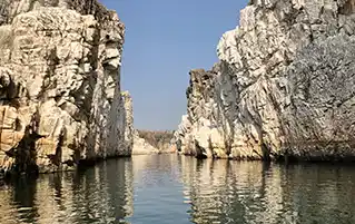 Scenic marble rocks and heritage travel experience in Jabalpur Bhedaghat Madhya Pradesh