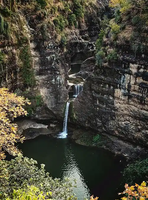Iconic forts, caves, and cities showcase Maharashtra attractions for memorable travel and tourism experiences