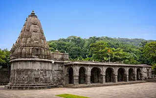 Maharashtra Jyotirlinga heritage tour packages exploring Ellora Ajanta caves and temples