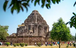 Odisha travel covering Puri Jagannath and Konark temple heritage tourism experience