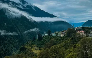 Adventurous North Sikkim trip packages to Lachen Lachung Gurudongmar and Yumthang valley