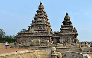 Pondicherry Mahabalipuram tour packages in Tamilnadu covering beaches heritage and travel experiences