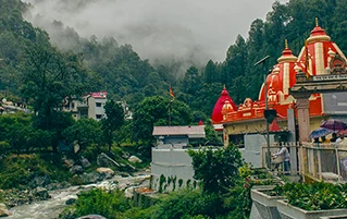 Uttarakhand spiritual tour to Kainchi Dham Neem Karoli Baba ashram travel journey