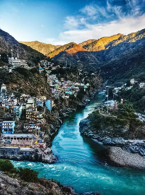 Uttarakhand travel attractions including Nainital lakes, Mussoorie hills, heritage landmarks for memorable trips