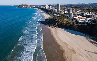 Australia family holiday banner featuring Sydney, Gold Coast, Melbourne, Blue Mountains, theme parks and Great Ocean Road