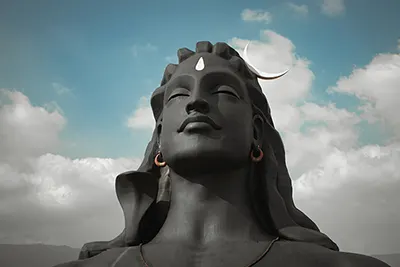 Coimbatore, Tamil Nadu’s industrial city surrounded by temples and hills.